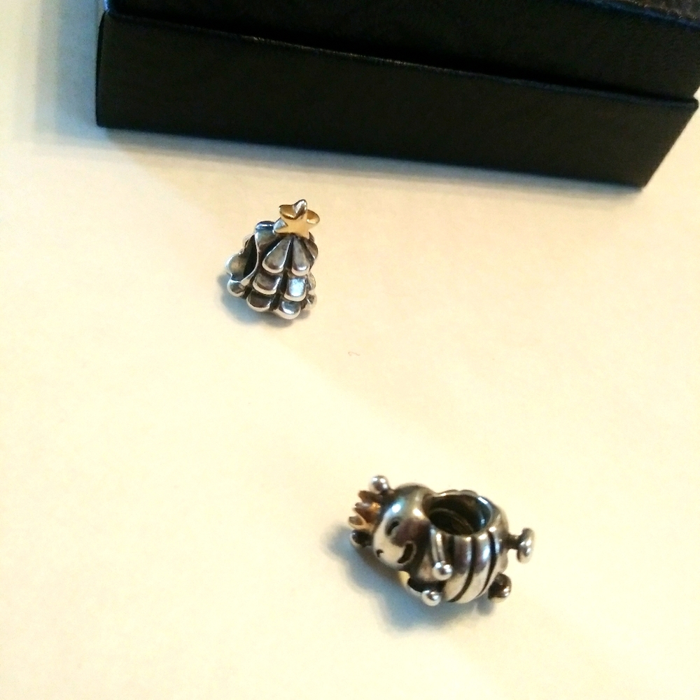Xmas tree and Queen bee charm